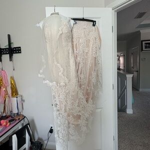 Elegant Lace Wedding Dress